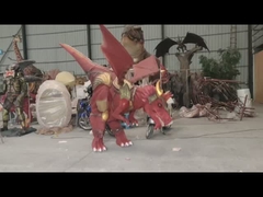 لباس اژدها مگس قرمز